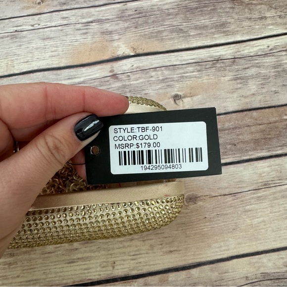 Badgley Mischka | Gold Hardshell Clutch - Picture 6 of 7